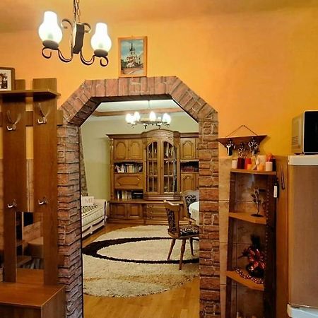 Апартаменты Casa 9 Mai Сибиу Экстерьер фото